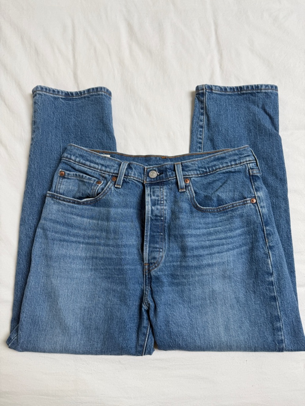 Levi's 501 Medium Blue Women's Straight Jeans